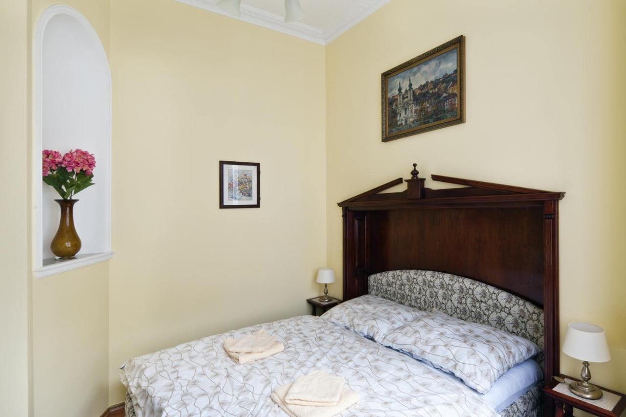Pension Napoleon Karlovy Vary Exterior foto
